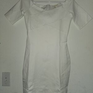 Elegant White Long Sleeve Dress